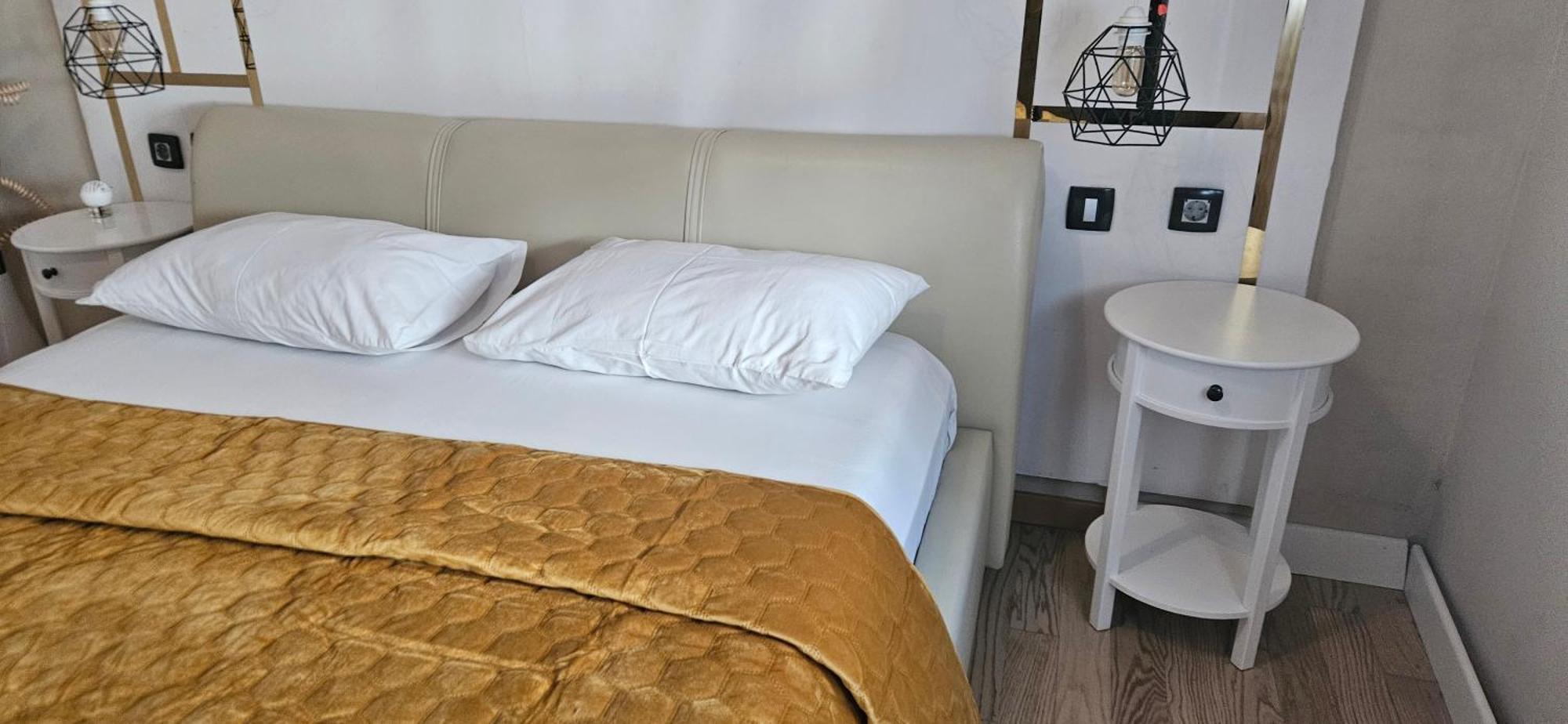 Apartment Gold & Gray 扎达尔 外观 照片